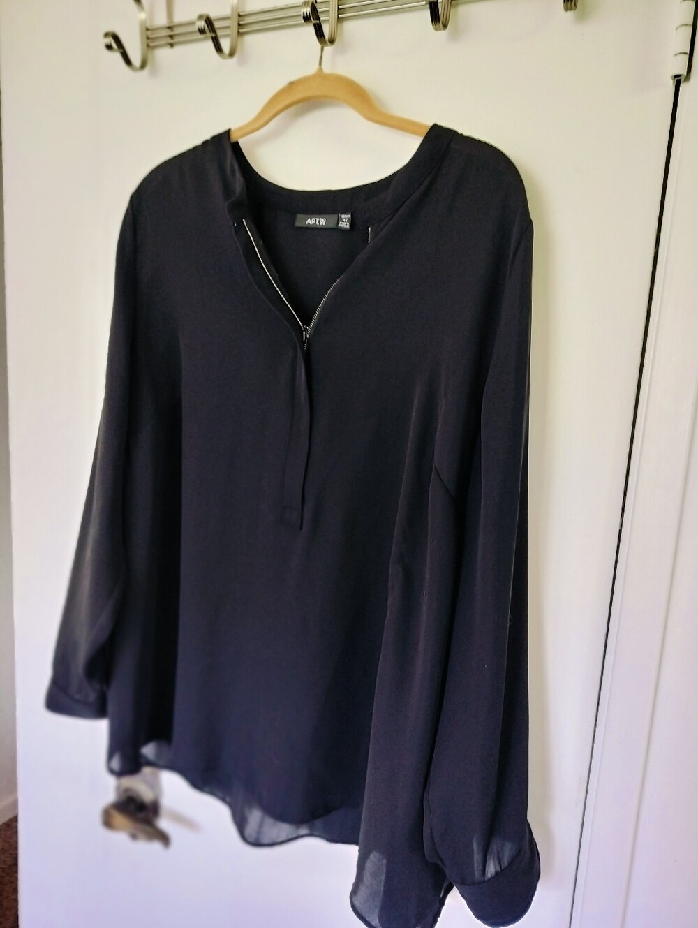 Apt 9 Black Chiffon Zipper V-Neck Blouse Long Sleeve Plus Size 1X